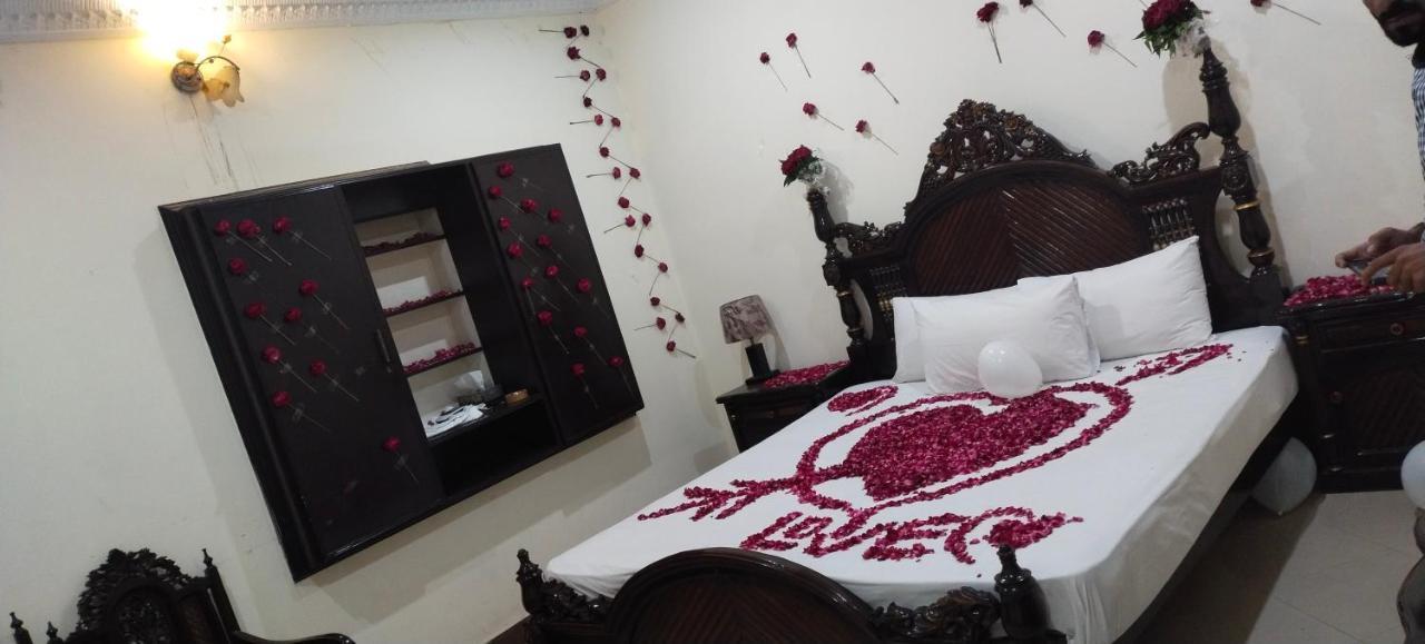 Hotel Shelton Palace Multan Dış mekan fotoğraf